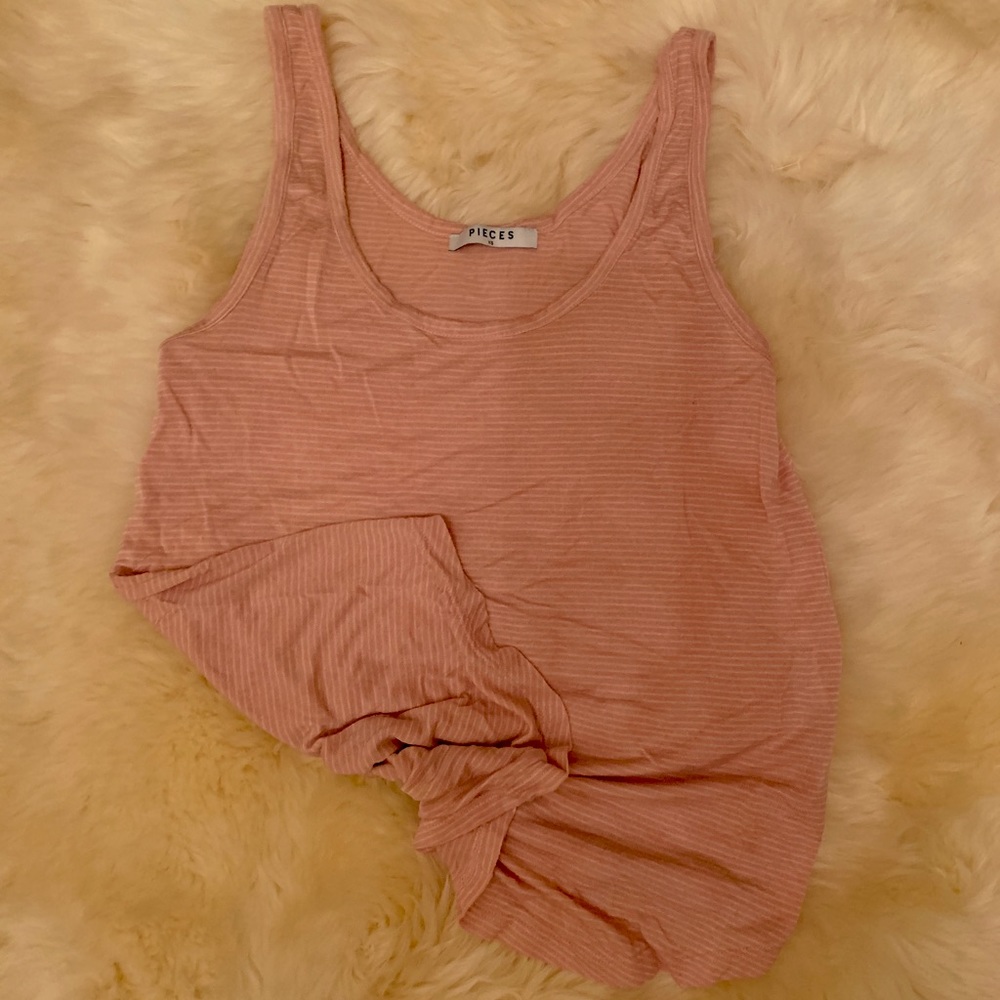 PIECES tank top 💜 size XS 💜 super soft!!
